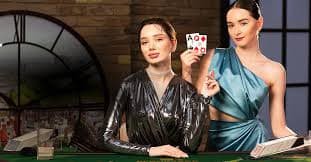 Tampilan permainan Jewels of Prosperity di bintangtogel88 dengan gulungan dan simbol batu mulia